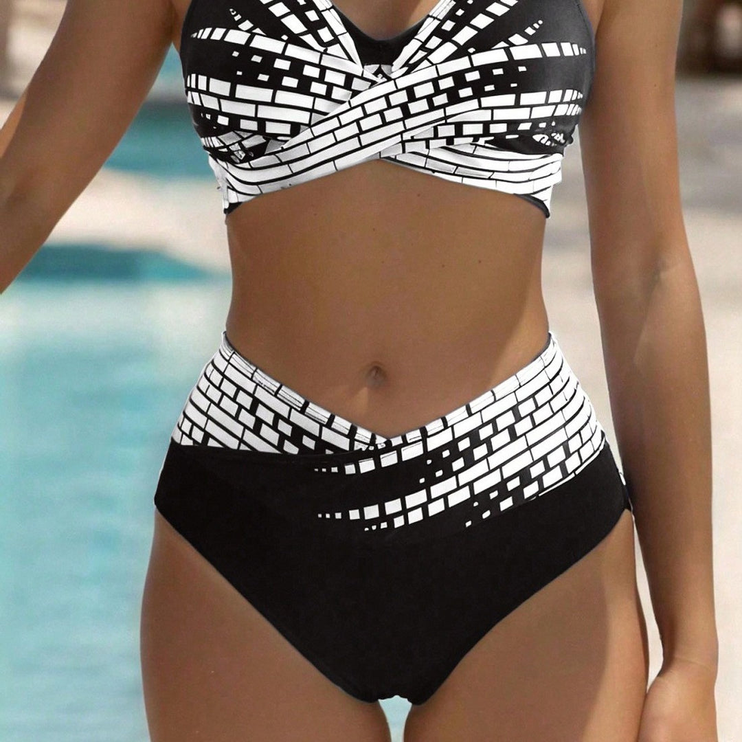 Damen Triangel-Bikini mit modischem Schnitt und graphischem Design Echo Archiv