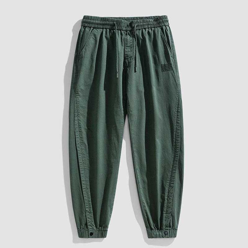 Herren Leichte Baumwoll-Joggerhose mit Tunnelzug, elastischem Knöchelabschluss und dezenter Logostickerei Echo Archiv