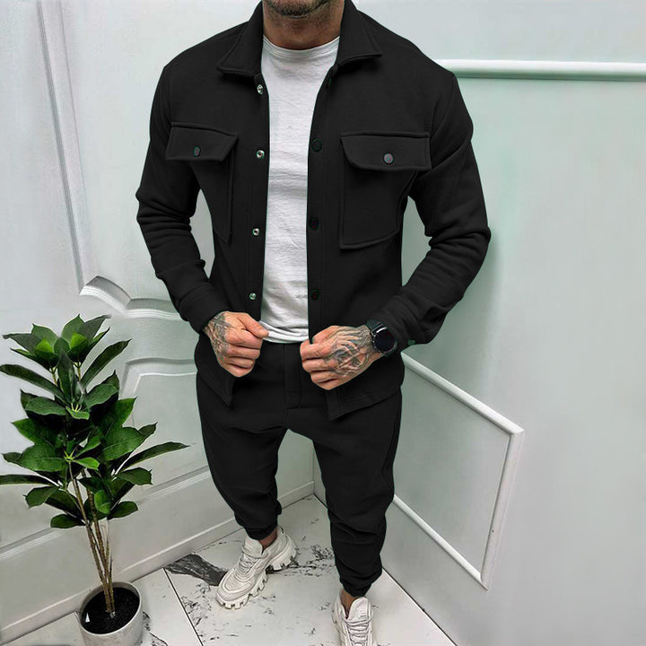 Herren Freizeit-Set aus hochwertigem Jersey mit komfortablem Schnitt und praktischen Taschen Echoarchiv