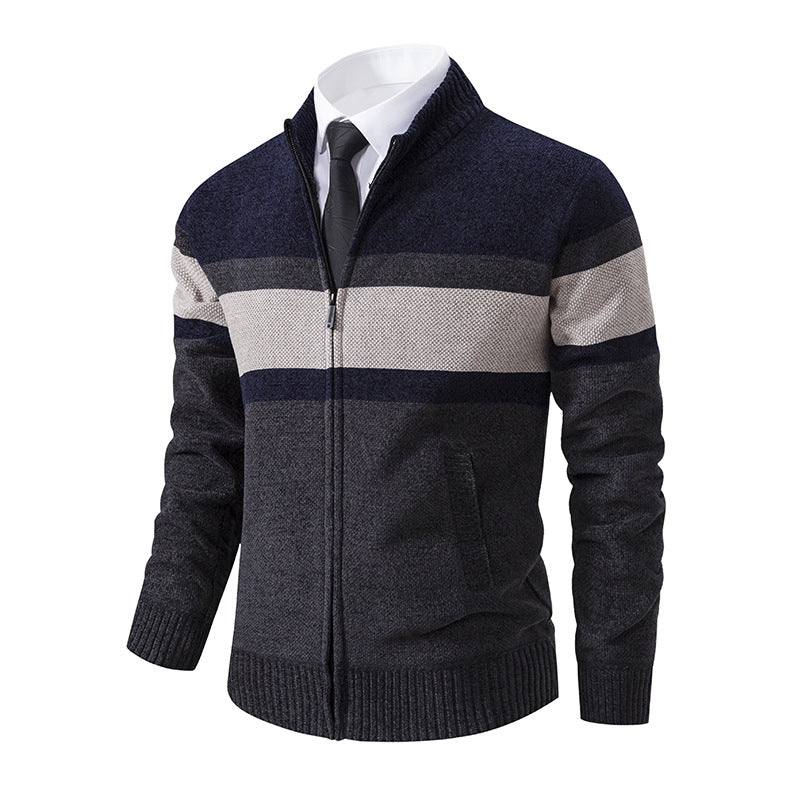 Herren Strickjacke mit hohem Kragen und innovativem Zip Echoarchiv