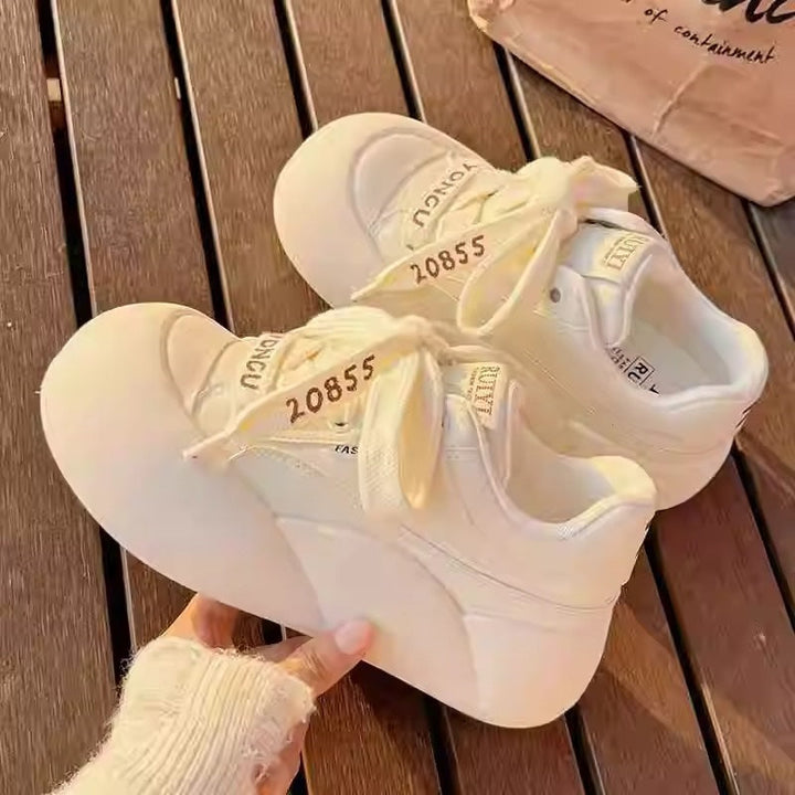 Damen Plattform Sneaker mit modernem Design und dämpfender Sohle Echo Archiv