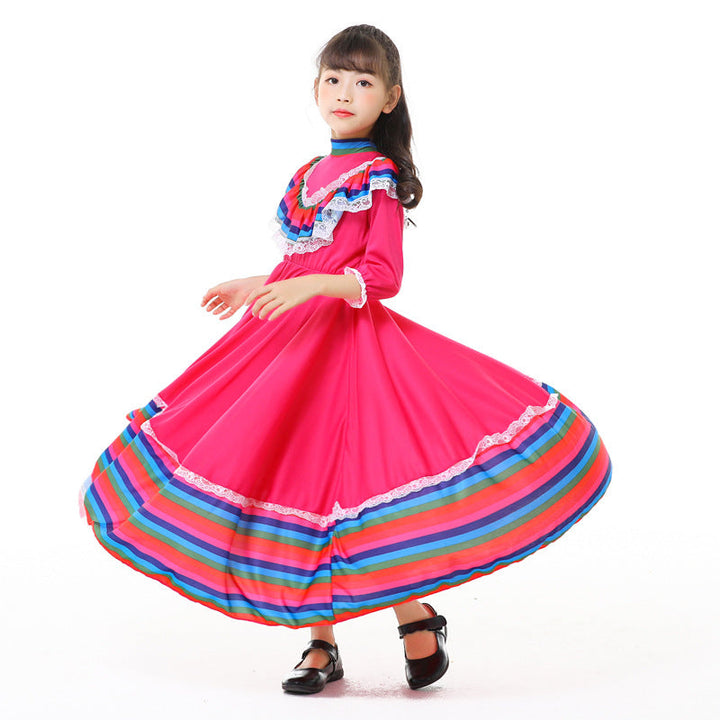 Mädchen Tracht Kleid mit buntem Saum Echo Archiv