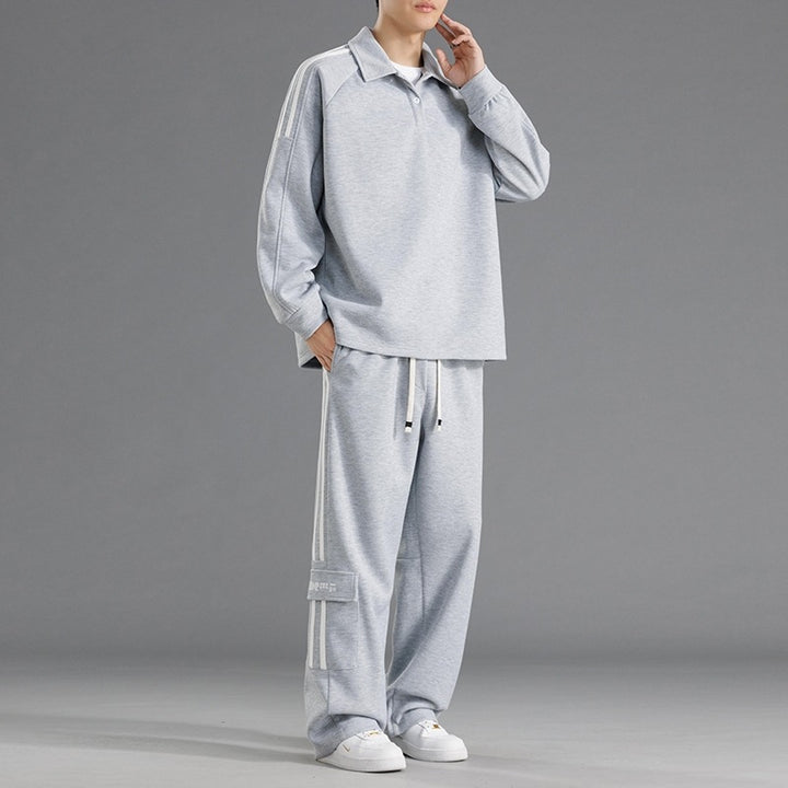 Herren Sportliches Freizeit-Set mit hohem Kragen und praktischen Taschen Echoarchiv