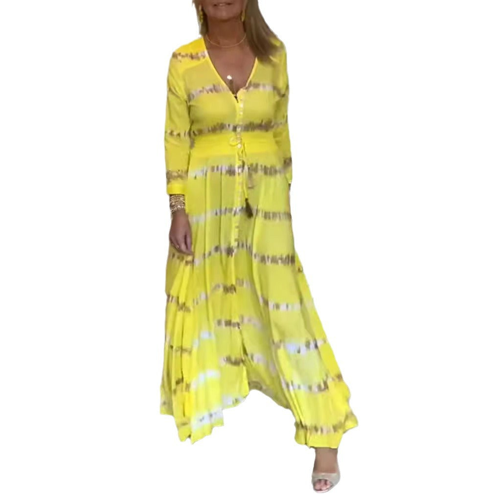 Damen nan fließendes Maxikleid mit V-Ausschnitt, durchgehender Knopfleiste, taillierendem Quastenband und plissiertem Rock Echo Archiv
