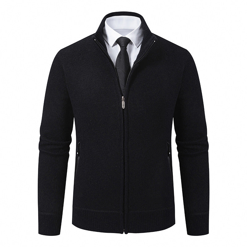 Herren Strickjacke mit hohem Kragen und modernen Reißverschlusstaschen Echoarchiv