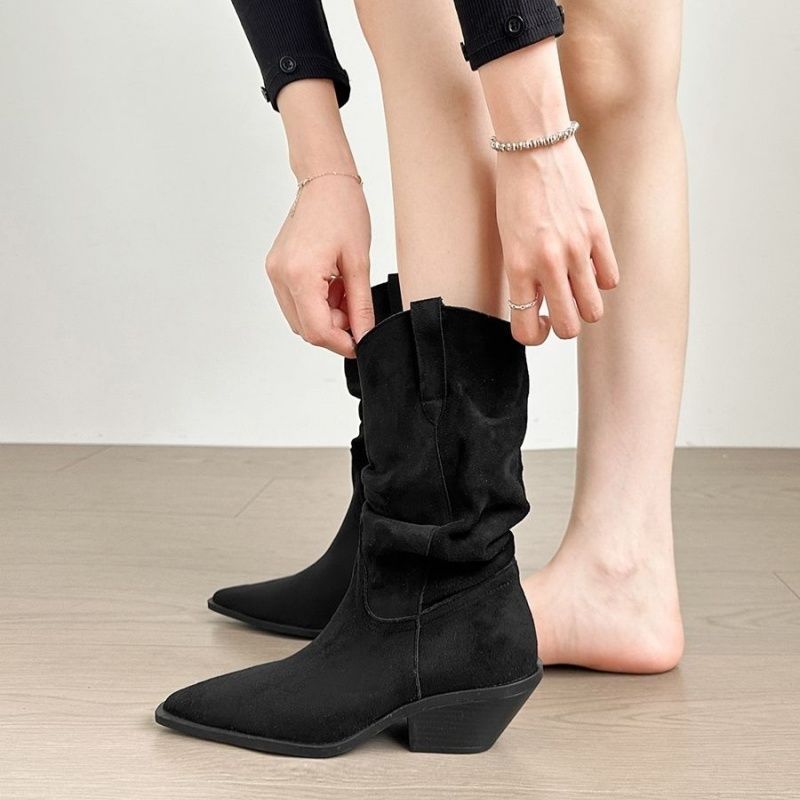 Damen Slouchy Western‑Stiefeletten mit spitzer Zehenform und sculpted Blockabsatz Echo Archiv