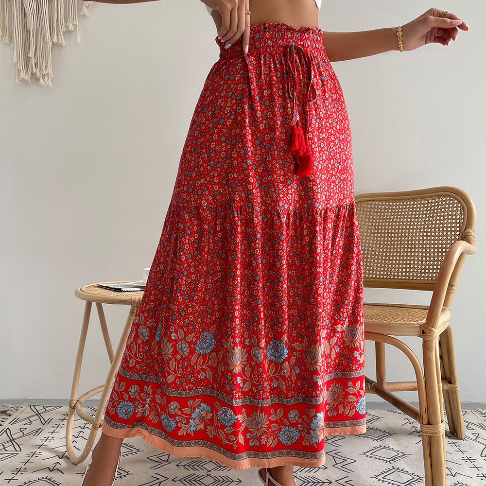 Damen leichter Stufen-Maxirock mit elastischem Rüschenbund, Kordel-Tassel und zartem Paisley-Print – Valéora