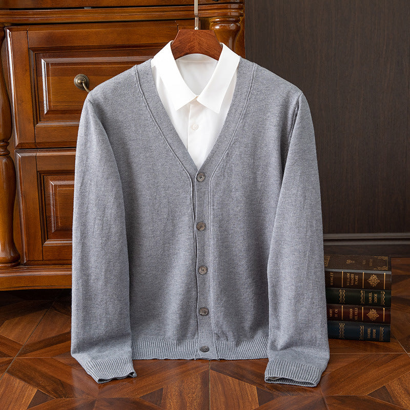 Herren lässige Strickjacke mit tiefem V-Ausschnitt und Knopfdetails Echoarchiv