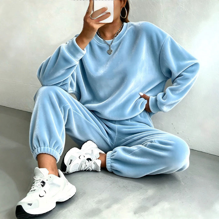 Damen Kuscheliges Velours-Lounge-Set mit Oversize-Sweatshirt und Joggerhose Echoarchiv
