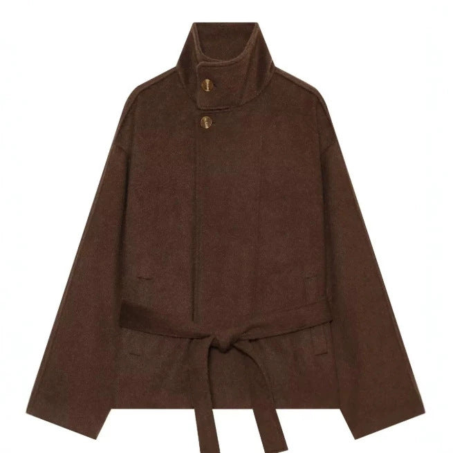 Damen Kurzer Wollmix‑Capecoat mit hohem Stehkragen, verdeckter Knopfleiste und Taillenbindegürtel Echo Archiv