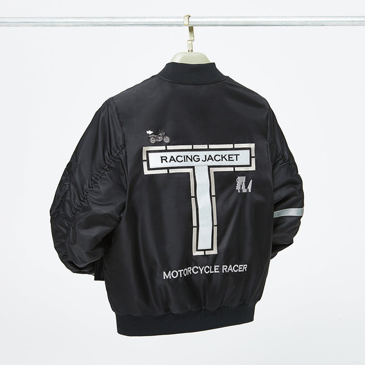 Herren Bomberjacke im Fliegerjackenstil mit reflektierenden Streifen, Utility‑Taschen und leichter Thermofütterung Echoarchiv