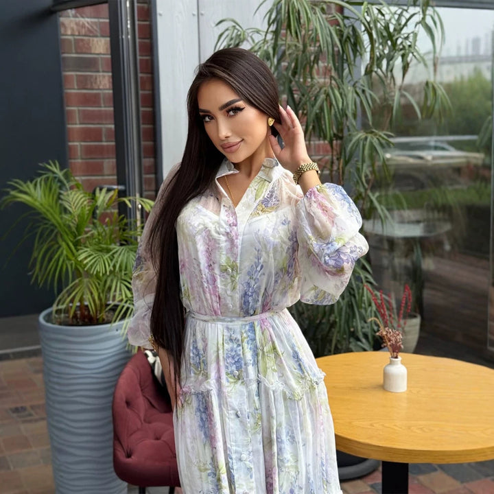 Damen Langes Chiffon-Stufenmaxikleid mit Volants & zarten Blumen-Print Echoarchiv