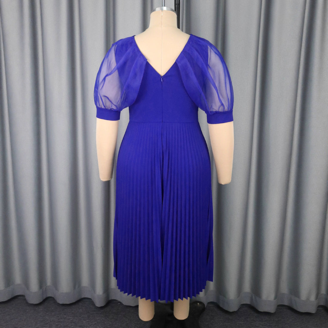 Damen Luftiges Midikleid mit raffinierten Chiffonärmeln – Élara