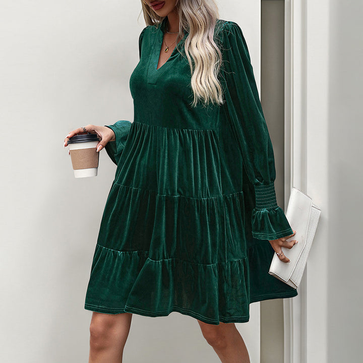 Damen Samt-Stufenkleid mit V-Ausschnitt, geraffter Passe und ballonärmeln Echoarchiv