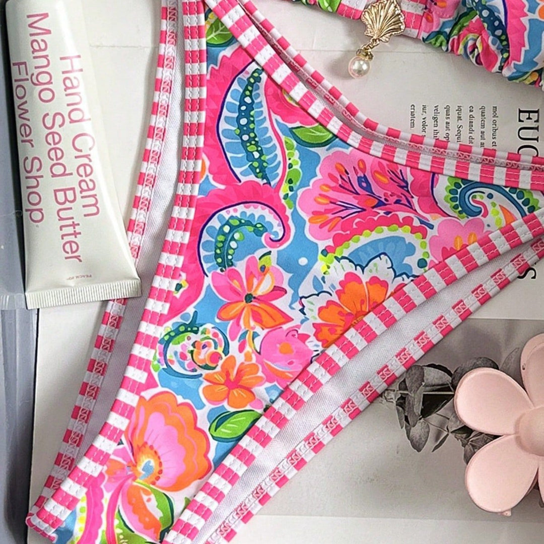 Damen Triangel-Bikini mit verspieltem Floral-Design Echo Archiv