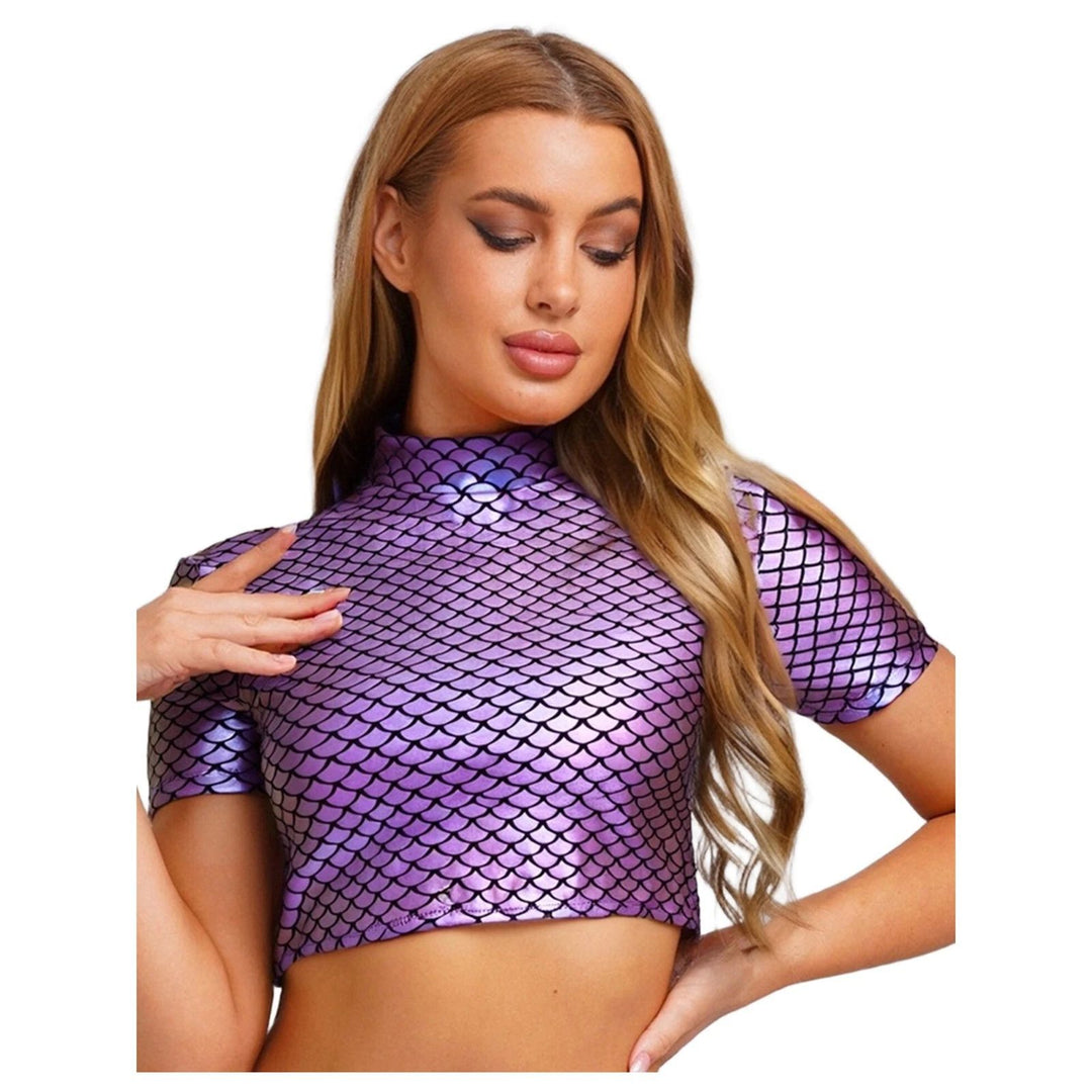 Damen Glitzerndes Cropped Shirt mit schimmerndem Fischschuppen-Muster Echo Archiv