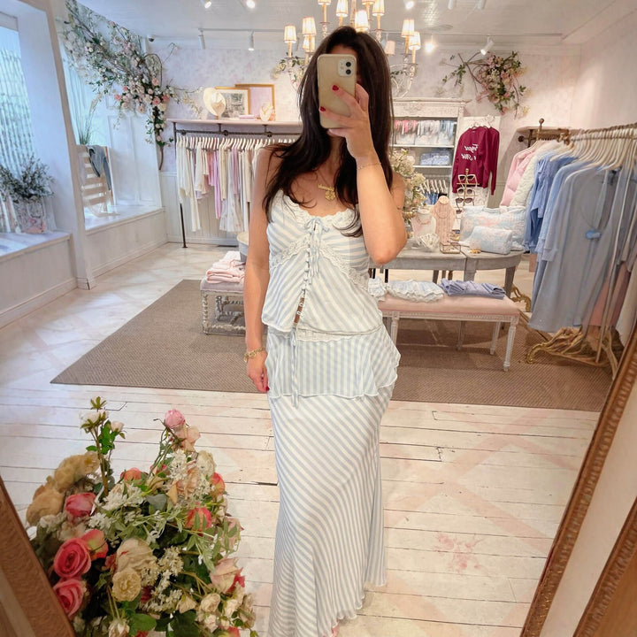 Damen Elegantes Etuikleid mit Rüschen und transparenten Einsätzen Echo Archiv