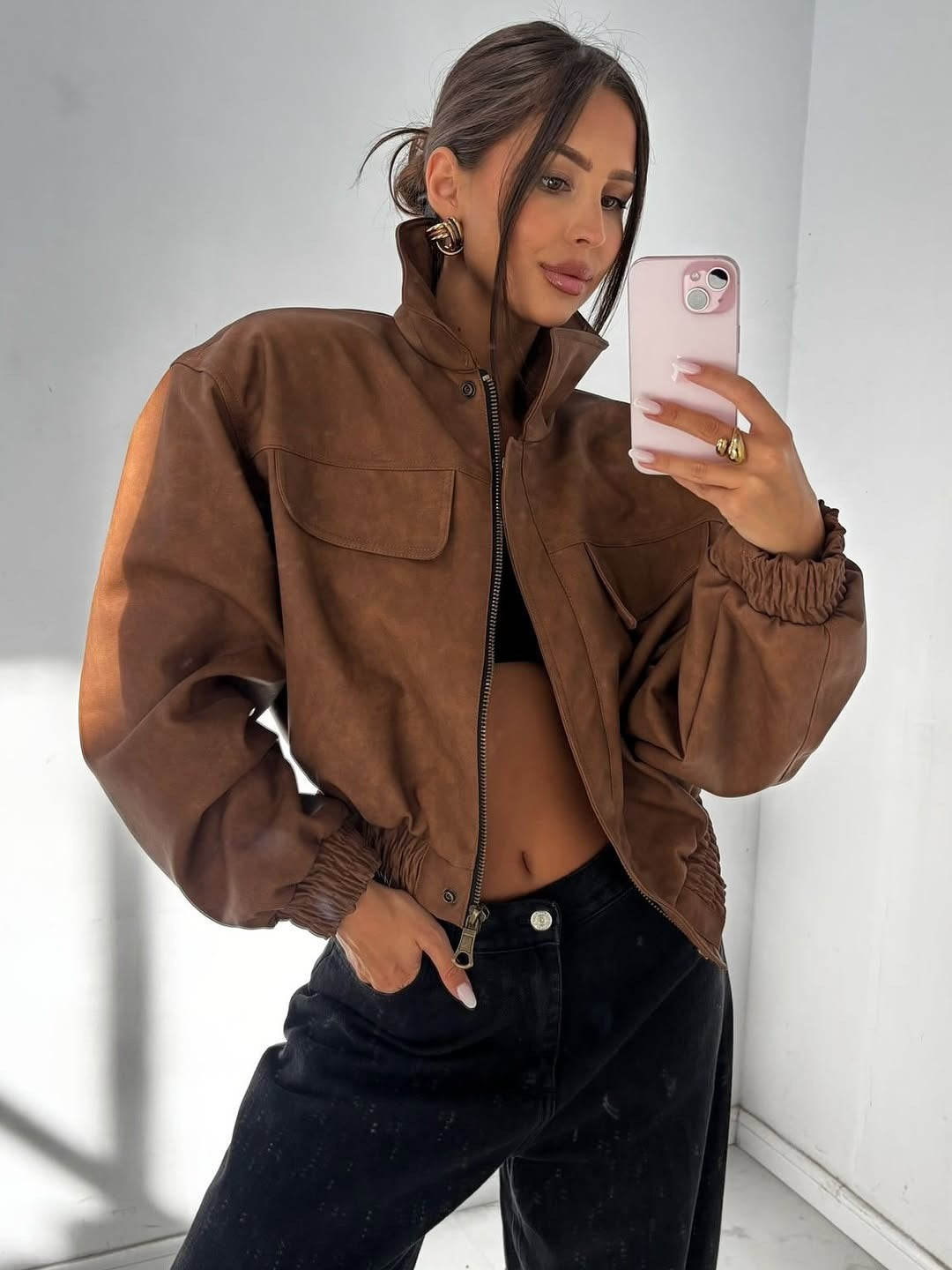 Damen Kurz geschnittene Kunstlederjacke mit aufgesetzten Brusttaschen Echoarchiv