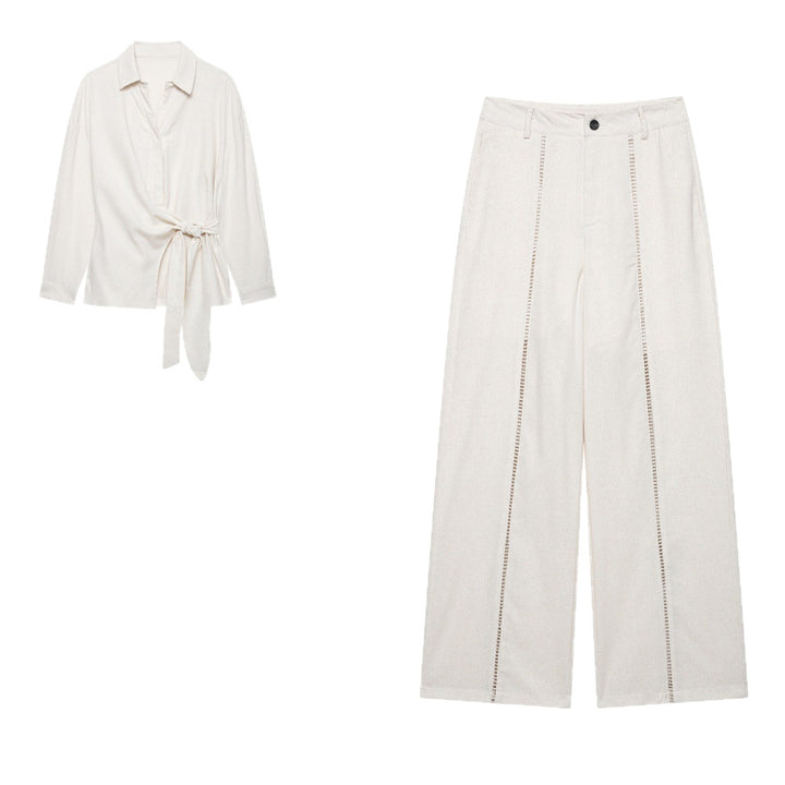 Damen Zweiteiliges Ensemble aus Wickelbluse mit Taillenschleife und weit geschnittener Leinenhose mit Zierstreifen Echo Archiv