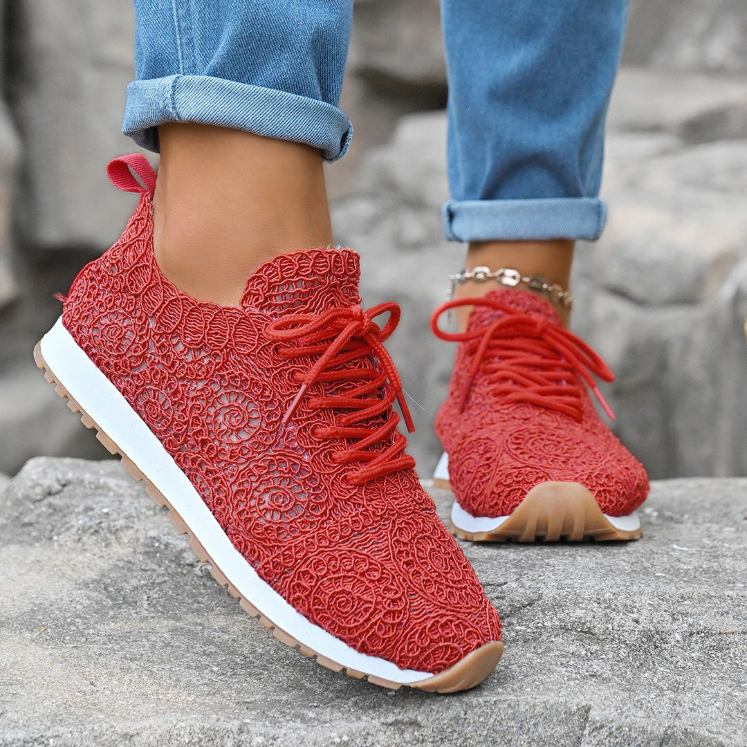 Damen Leichte Sneaker mit Häkelspitzen-Obermaterial und profilierter Gummisohle Echoarchiv