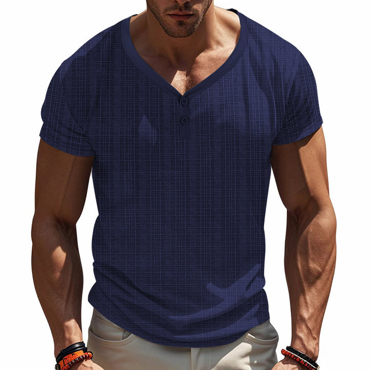 Herren Kurzarm Henley-Shirt mit strukturiertem Design und praktischen Knopfdetails Echoarchiv