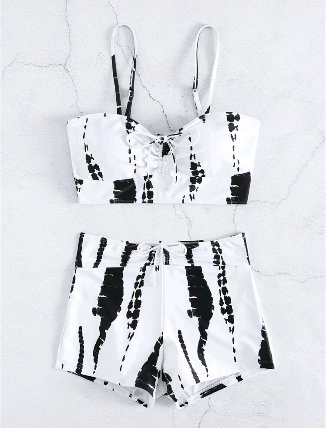 Damen Zweiteiliges Badeoutfit mit verspieltem Knotendesign Echo Archiv