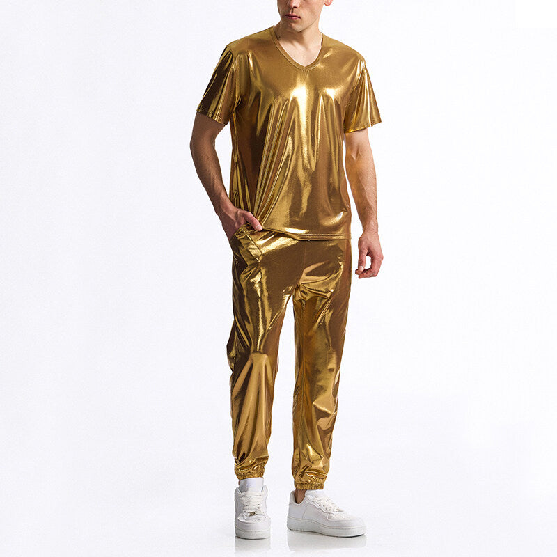 Herren glänzendes Sport-Outfit mit modernem V-Ausschnitt und elastischem Bund Echoarchiv