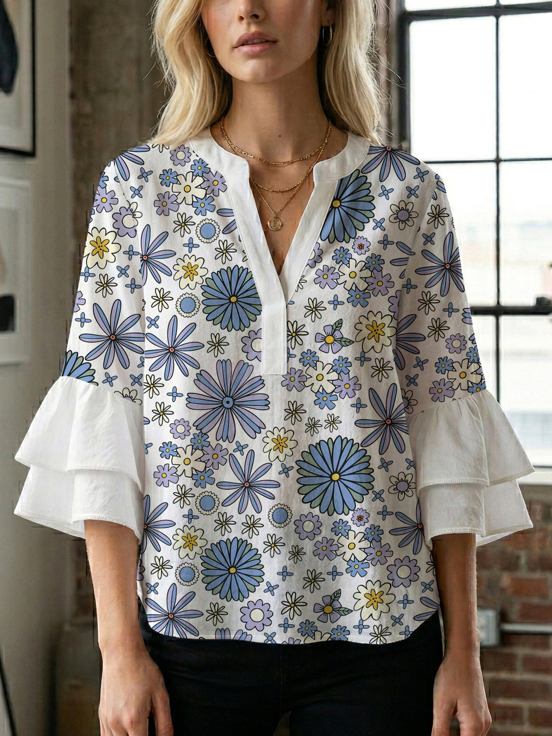 Damen Bluse mit voluminösen Ärmeln und floralem Design Echo Archiv