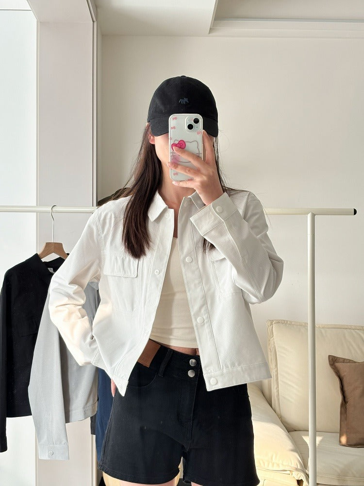 Damen Kurze Overshirt-Jacke aus strukturiertem Canvas mit Brusttaschen Echoarchiv