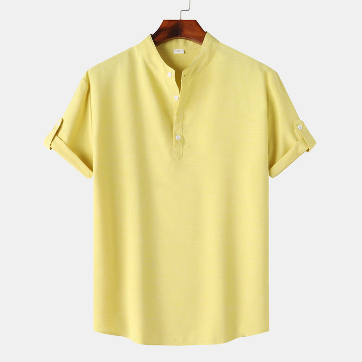 Herren Kurzarm-Hemd im lässigen Henley-Stil mit praktischen Knopfdetails Echoarchiv