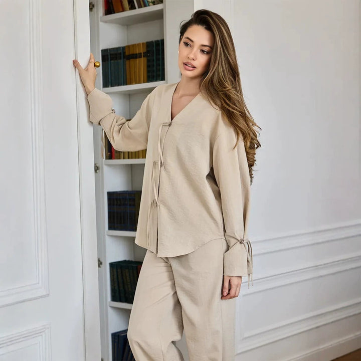 Damen Lässiges Lounge-Set mit V‑Ausschnitt, Knopfleiste und Zugbändern Echoarchiv