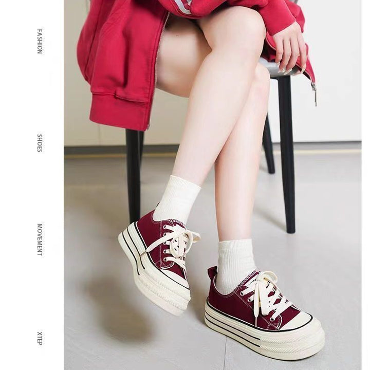 Damen Plateau Sneakers mit modischem Design und strapazierfähigem Obermaterial Echo Archiv