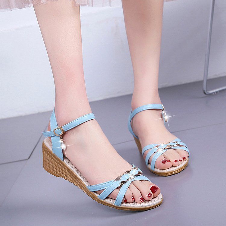 Damen nan Riemchensandalen mit gepolstertem Fußbett und elegantem Kettenakzent Echo Archiv