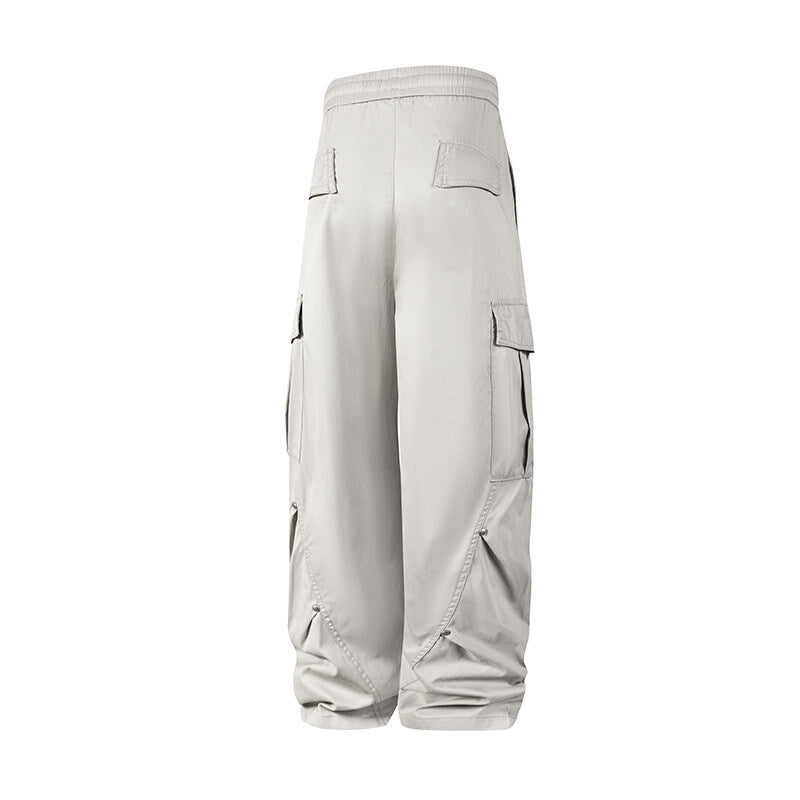 Herren Cargo-Hose im lässigen Oversized-Stil mit praktischen Seitentaschen Echoarchiv
