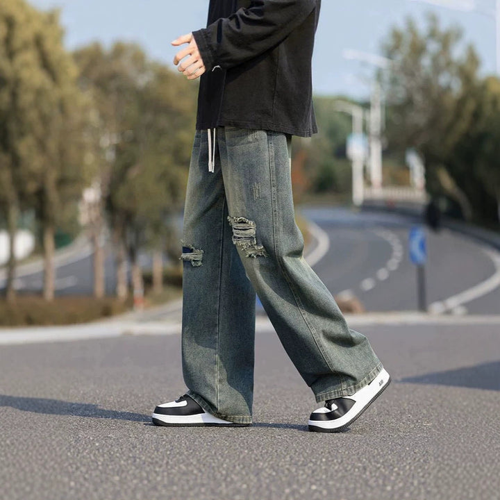 Herren Weitgeschnittene Destroyed Jeans Echoarchiv