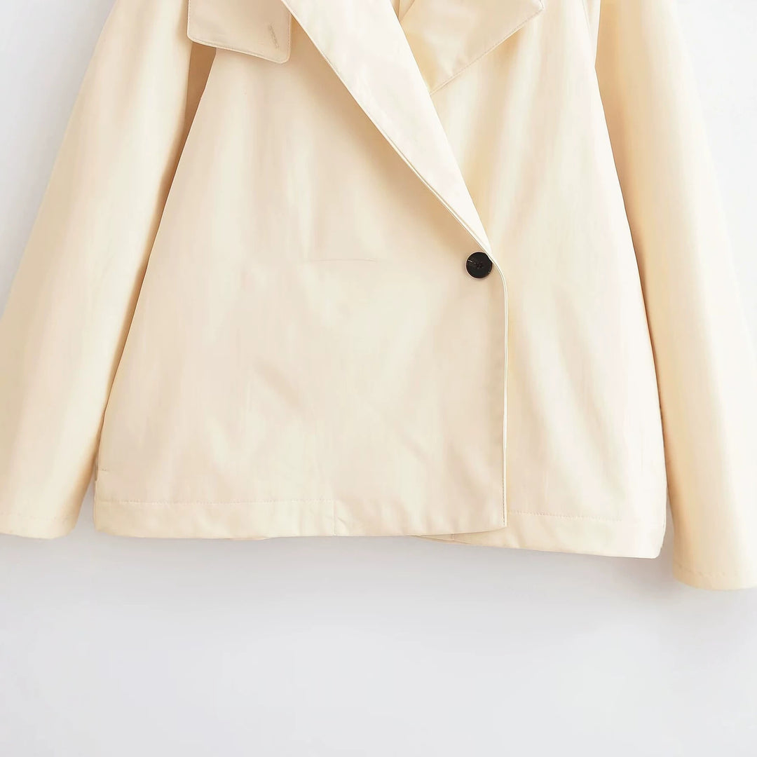 Damen Kurzjacke im Trenchstil mit asymmetrischem Revers Echo Archiv