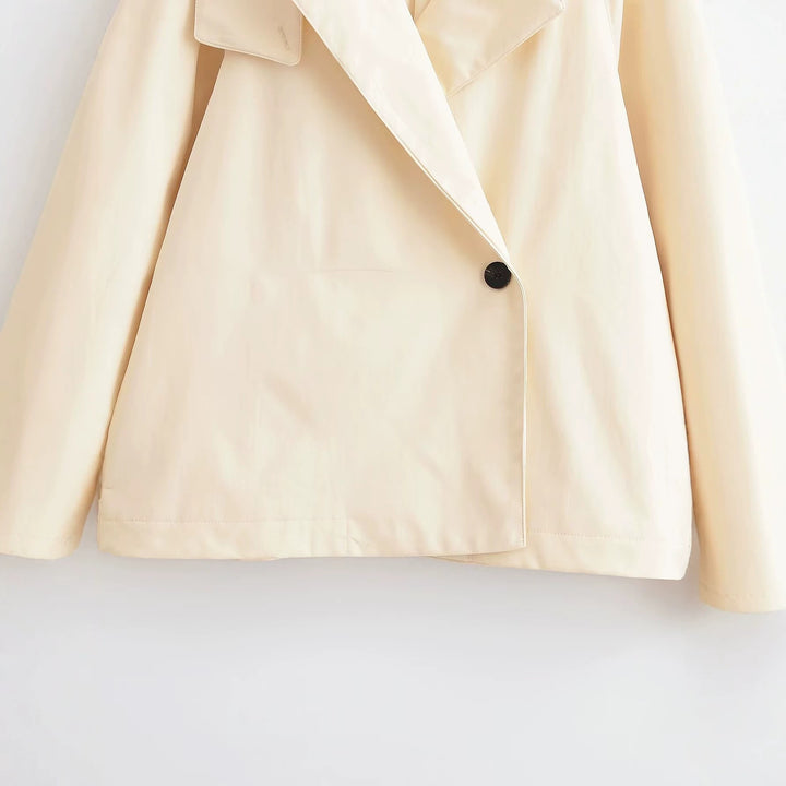 Damen Kurzjacke im Trenchstil mit asymmetrischem Revers Echo Archiv