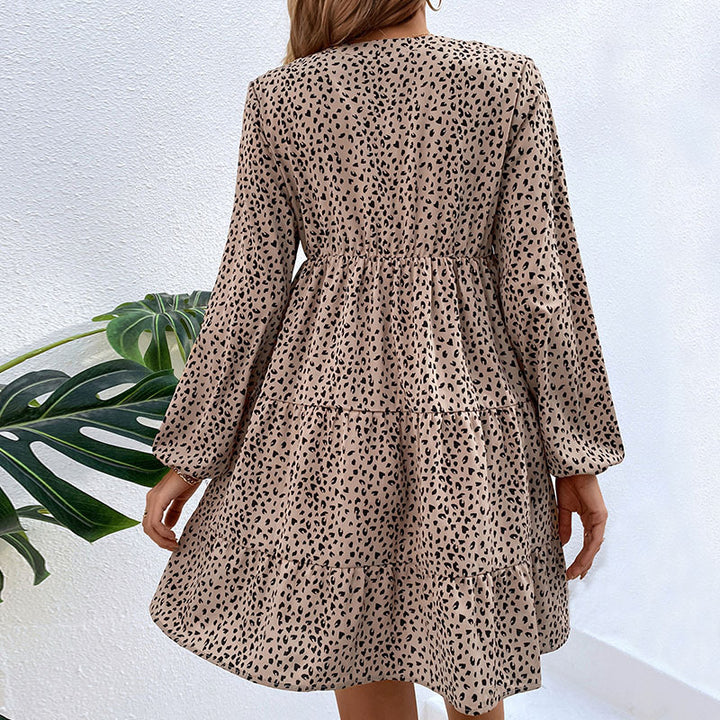 Damen Leichtes stufiges Mini-Kleid mit V-Ausschnitt, elastischer Taillenpartie und Allover‑Print Echoarchiv