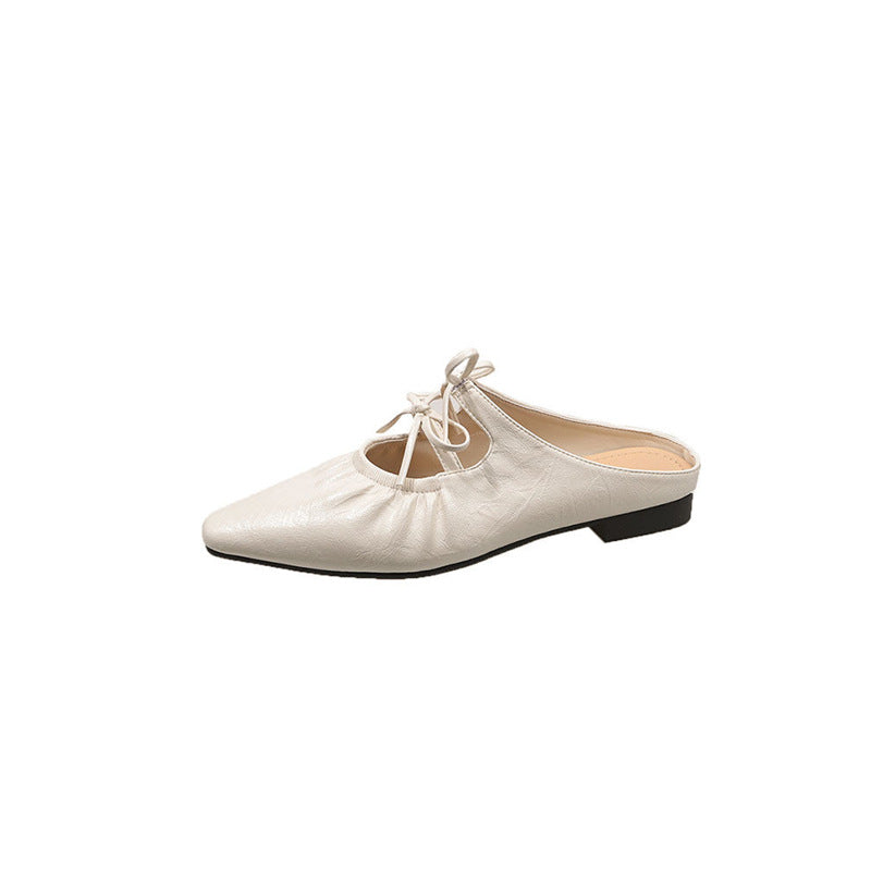 Damen Spitz zulaufende Metallic-Mules mit gerafftem Vorderblatt und Zierband‑Schnürung – Lioré