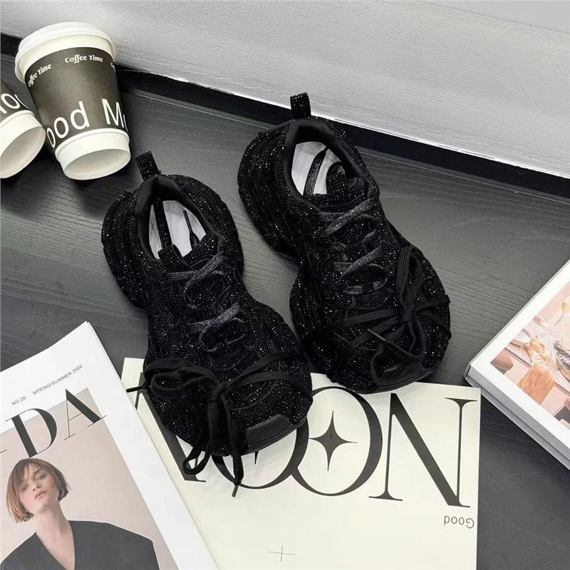Damen Statement‑Sneaker mit strukturiertem Netz‑Mesh, überhöhter Plateau‑Sohle und gepolstertem Komfortfutter Echo Archiv