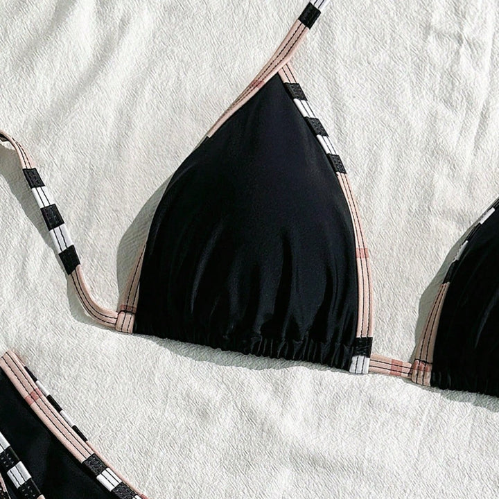 Damen Triangel-Bikini mit verstellbaren Trägern und eleganten Rüschendetails Echo Archiv