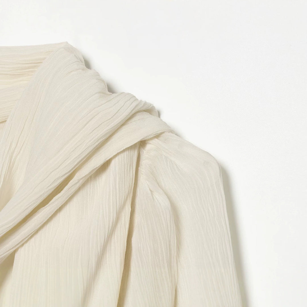 Damen Drapierte Chiffonbluse mit Wasserfall‑Schalkragen und Ballonärmeln Echo Archiv