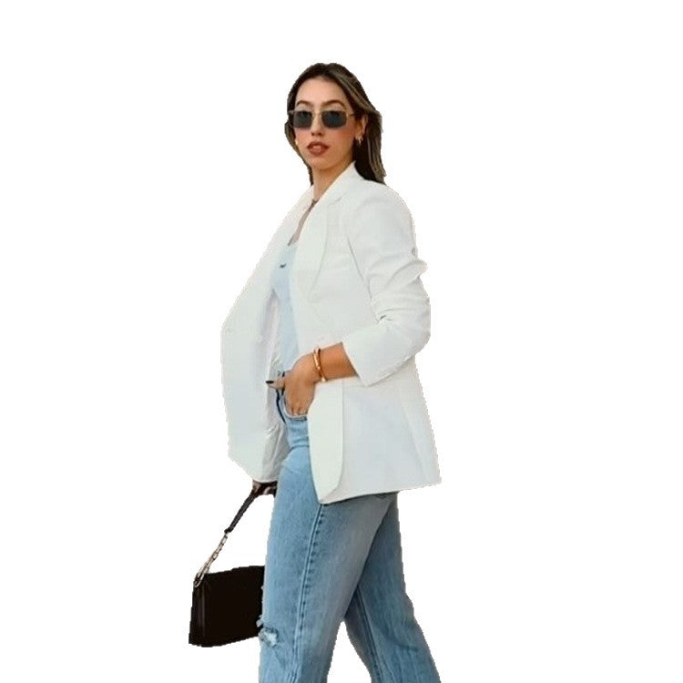 Damen Figurnaher Doppelreihiger Longblazer mit leichtem Schulterpolster und cleanem Revers Echoarchiv