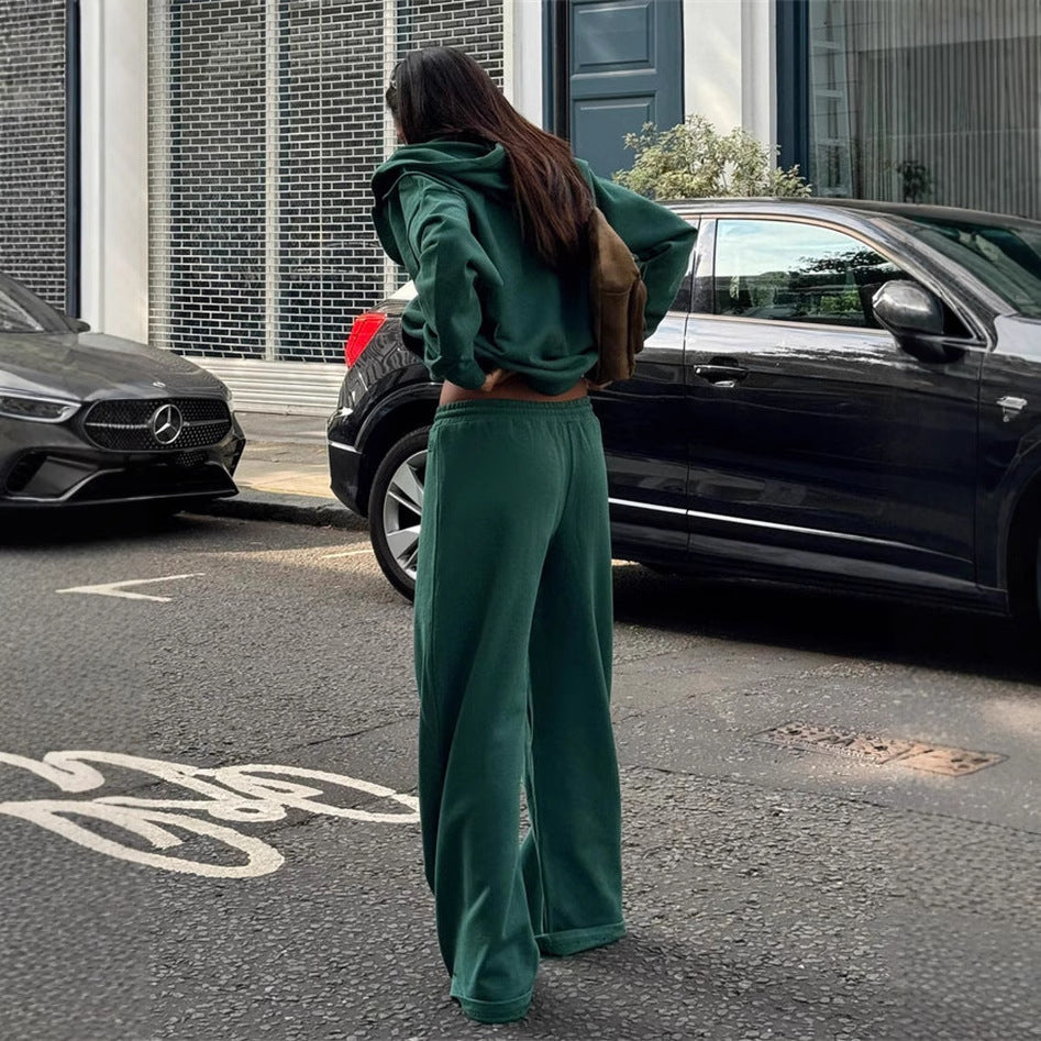Damen gekürztes Kapuzen-Sweatshirt mit Oversize-Ärmeln und high-waist Wide-Leg Freizeithose – Auréline
