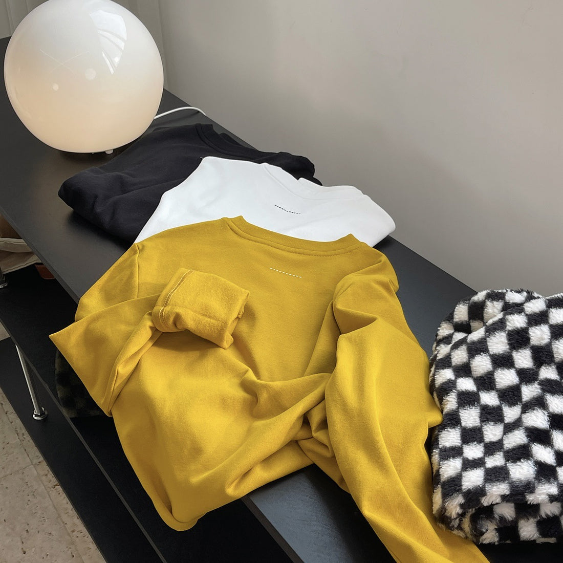 Damen Fein verarbeitetes Langarm-Basicshirt aus Baumwoll‑Mix mit Rundhalsausschnitt Echoarchiv