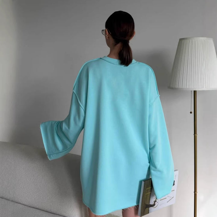 Damen oversized Sweatshirt-Kleid mit ausgefranstem Saum und weiten Glockenärmeln – Élara