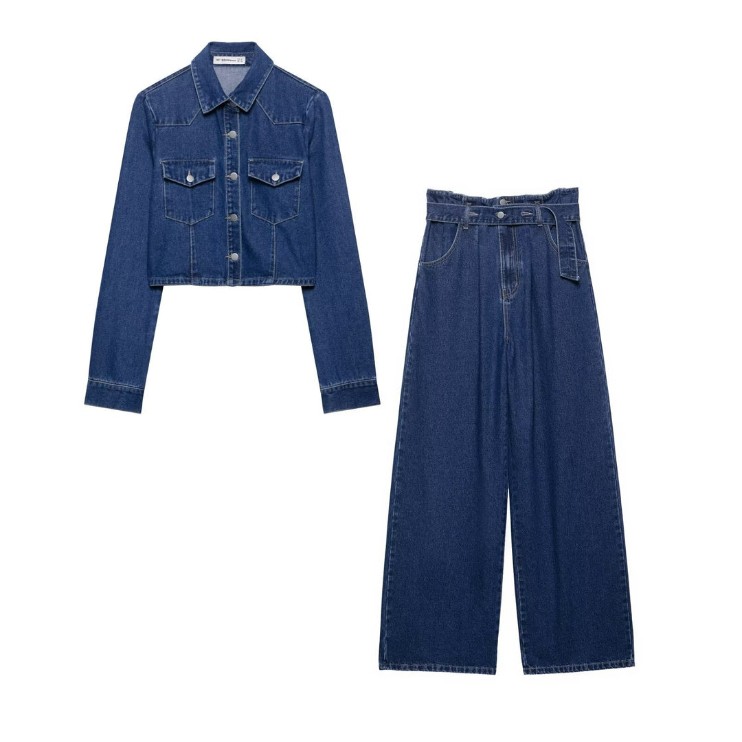 Damen Kurz geschnittene Denim‑Jacke mit Brusttaschen und Druckknopfleiste Echo Archiv