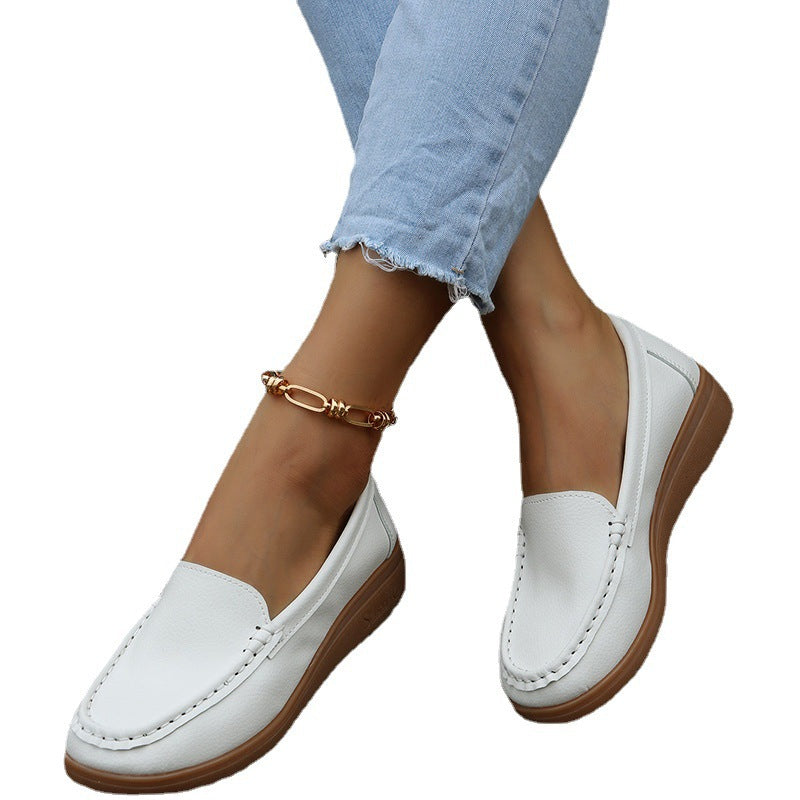 Damen lässige Slip-On Loafer mit ergonomischer Keilsohle, gepolstertem Komfortfußbett und dekorativer Kontrastnaht Echo Archiv