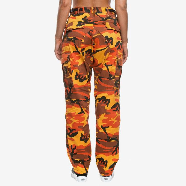 Herren Cargohose im modernen Camouflage-Stil mit mehreren praktischen Taschen Echoarchiv