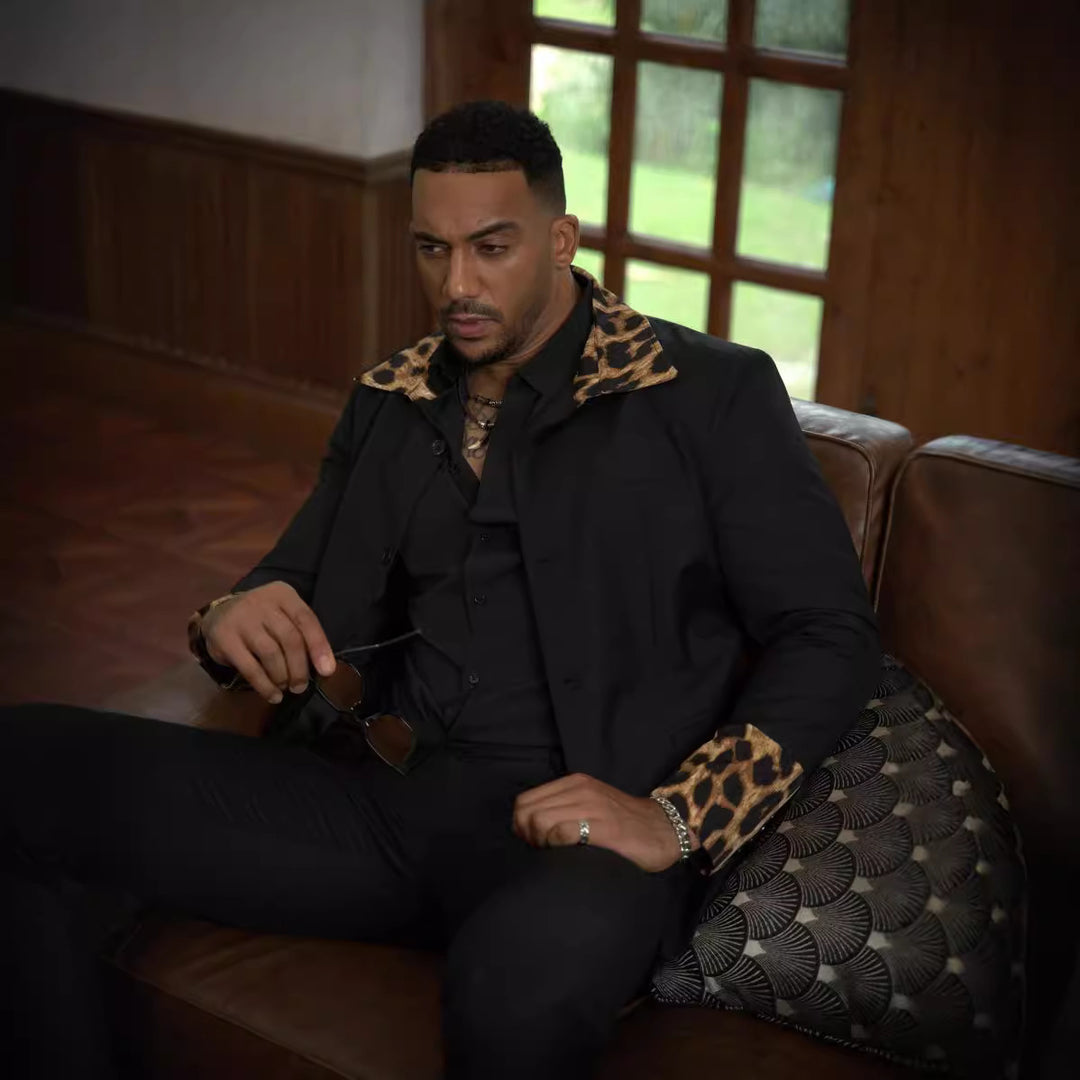 Herren modische Jacke mit Leopardenmuster Echoarchiv